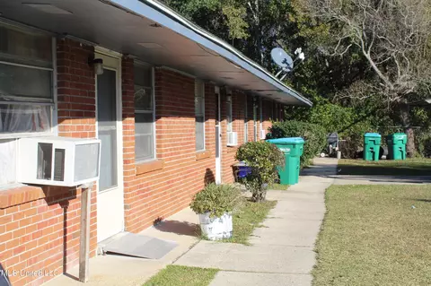 8002 34th Ave, Gulfport, MS 39501