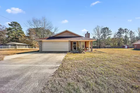 151 Anita Dr, Hattiesburg, MS 39401