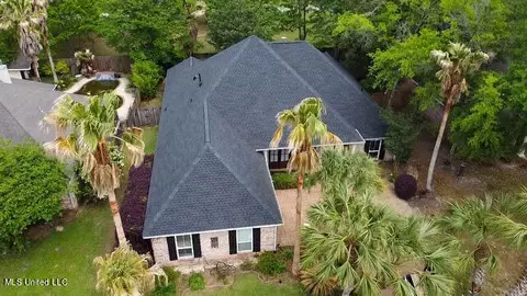 Exterior - 724 Oleander Ln, Biloxi, MS 39532 photo 3 of 9