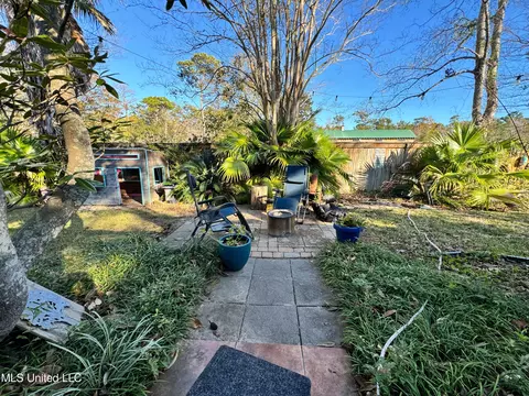 Exterior - 724 Oleander Ln, Biloxi, MS 39532 photo 6 of 9