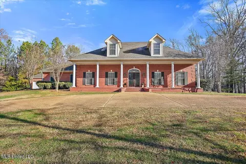 118 Herring Dr, Raymond, MS 39154