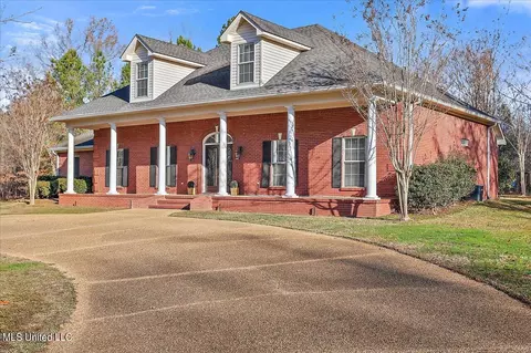 118 Herring Dr, Raymond, MS 39154 photo 2
