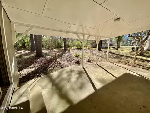1056 Willow Ave, Canton, MS 39046 photo 12