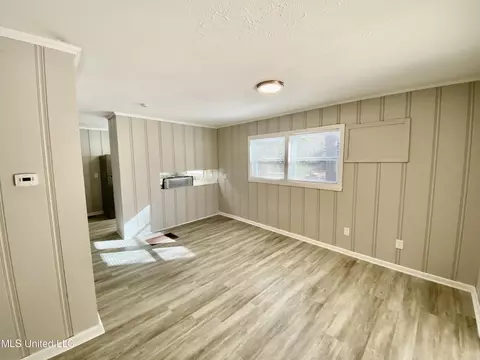 1056 Willow Ave, Canton, MS 39046 photo 7