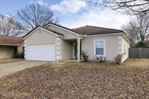 7186 E Atterbury Cir, Southaven, MS 38671