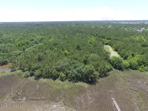 2078 Lazy Ln, Bay Saint Louis, MS 39520
