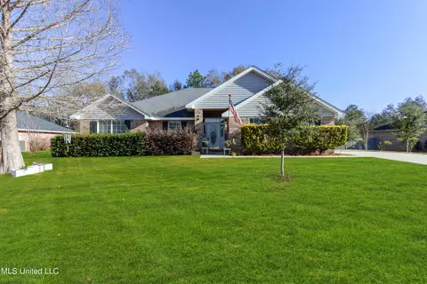15346 Vick Rd, Gulfport, MS 39503