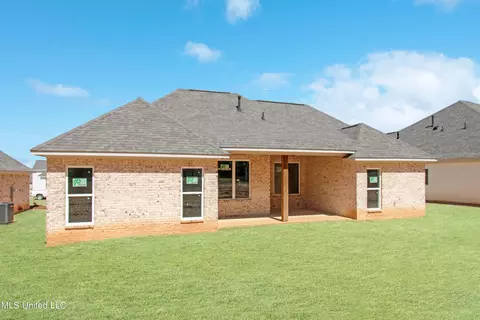 Exterior - 133 Bronson Bnd, Flowood, MS 39232 photo 3 of 4