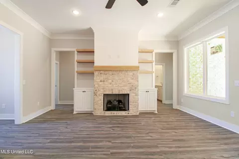 Living - 133 Bronson Bnd, Flowood, MS 39232 photo 4 of 4