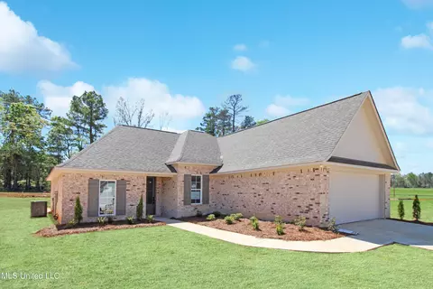 135 Bronson Bnd, Flowood, MS 39232