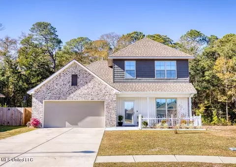 7718 Barbara Dr, Ocean Springs, MS 39564
