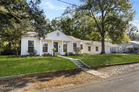 256 Graham Ave, Biloxi, MS 39530