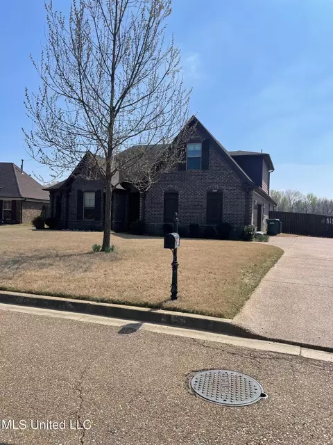3291 Pinetree Loop, Southaven, MS 38672