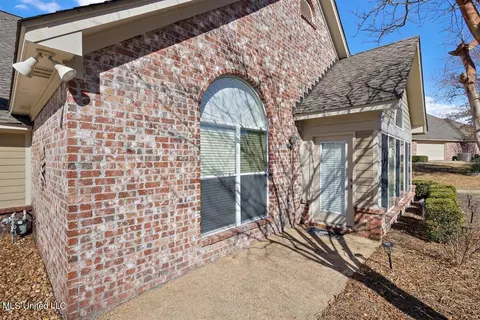 1720 Independence Blvd #1720, Flowood, MS 39232