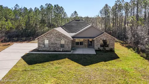 19740 Forest Glen Dr, Pass Christian, MS 39571