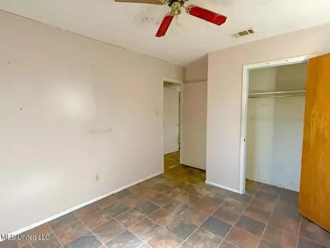 5904 Kings Rd, Moss Point, MS 39563 photo 6