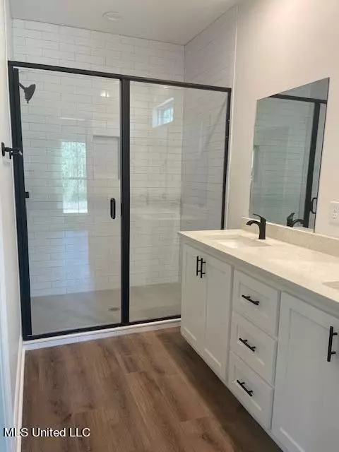 Bath - 21620 Edgewood Dr, Saucier, MS 39574 photo 3 of 6