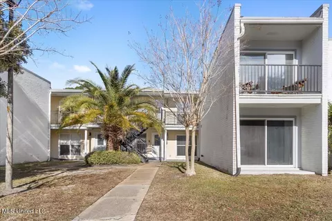 3230 Cumberland Rd #76, Ocean Springs, MS 39564