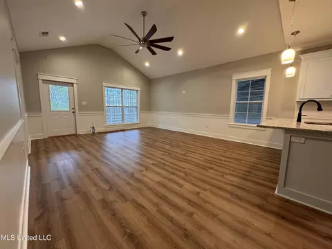 Living - 3532 Loulu Pl, Diamondhead, MS 39525 photo 2 of 2