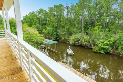 View/Area - 3532 Loulu Pl, Diamondhead, MS 39525 photo 2 of 4