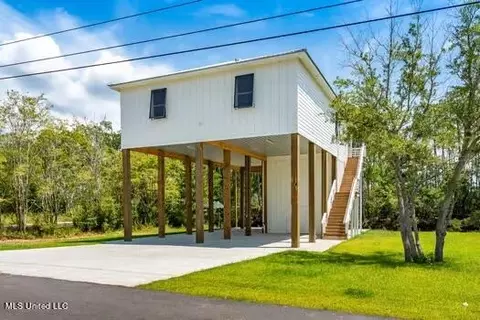 Exterior - 3532 Loulu Pl, Diamondhead, MS 39525 photo 2 of 6