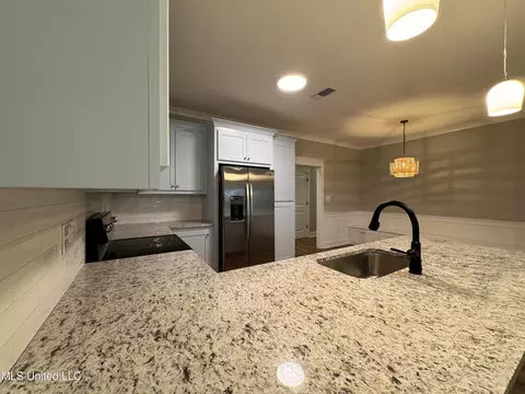 Kitchen - 3532 Loulu Pl, Diamondhead, MS 39525 photo 6 of 7