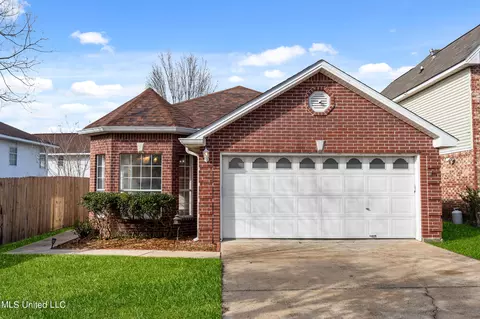 19384 Lake Village Dr, Gulfport, MS 39503