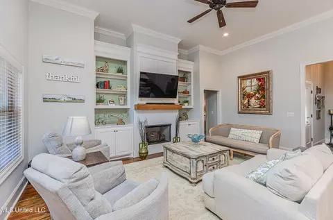 201 Sweetbriar Cir, Canton, MS 39046 photo 8