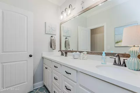 201 Sweetbriar Cir, Canton, MS 39046 photo 35