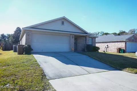 16377 Lancaster Cv, Gulfport, MS 39503