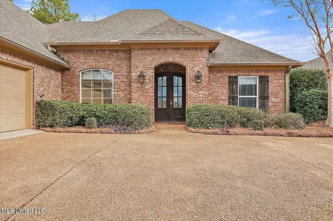 550 Eastside Cv, Brandon, MS 39047