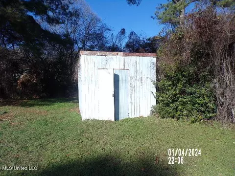 2077 Scanlon Dr, Jackson, MS 39204 photo 15