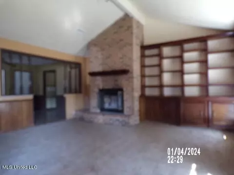 2077 Scanlon Dr, Jackson, MS 39204 photo 4