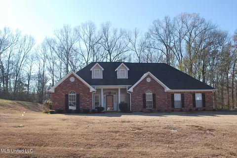 204 Seminole Cir, Terry, MS 39170 photo 3