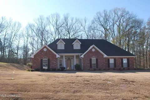 204 Seminole Cir, Terry, MS 39170 photo 2