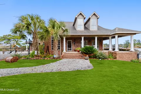 45 Hummingbird Dr, Perkinston, MS 39573