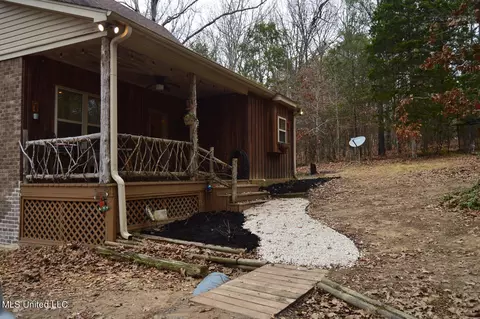 66 A County Road 517, Como, MS 38619 photo 2