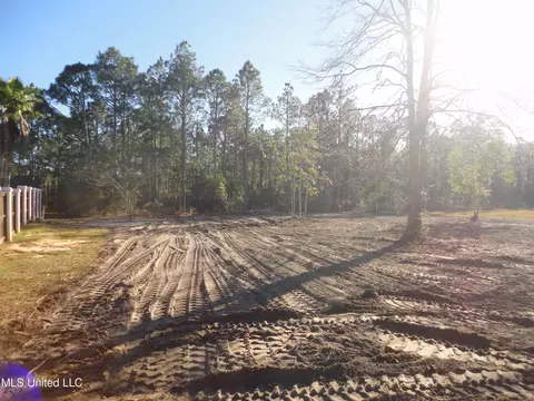 Sand Trap Circle, Gautier, MS 39553 photo 6