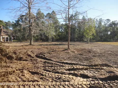 Sand Trap Circle, Gautier, MS 39553 photo 7