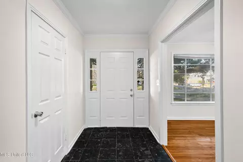 Entry Way - 1539 Wilhurst St, Jackson, MS 39211 photo 1 of 2