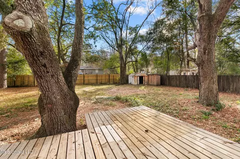 Exterior - 1539 Wilhurst St, Jackson, MS 39211 photo 7 of 9