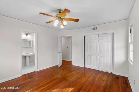 Bedroom - 1539 Wilhurst St, Jackson, MS 39211 photo 2 of 2