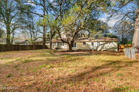Exterior - 1539 Wilhurst St, Jackson, MS 39211 photo 8 of 9