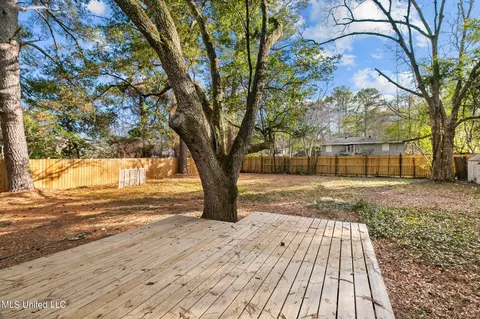 Exterior - 1539 Wilhurst St, Jackson, MS 39211 photo 6 of 9
