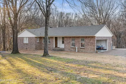 2395 Horn Lake Rd, Nesbit, MS 38651 photo 3
