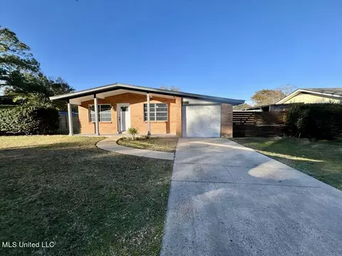 4211 Edna Ave, Pascagoula, MS 39581