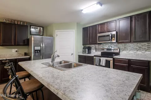 511 E Marigold Dr, Long Beach, MS 39560 photo 13