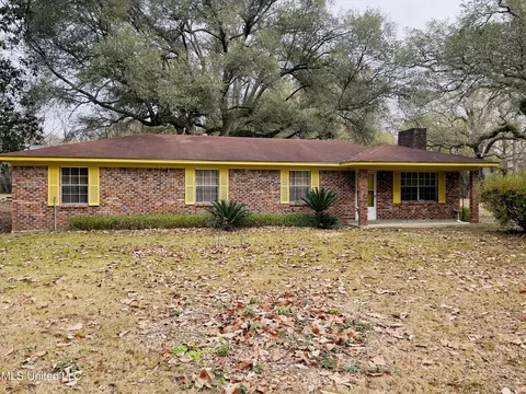 7821 Coleman Homestead Rd, Moss Point, MS 39562