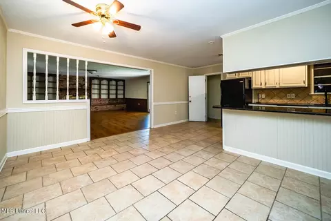 5750 Beechcrest Ct, Jackson, MS 39211 photo 11