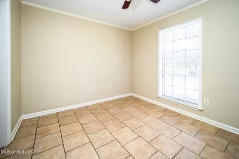 5750 Beechcrest Ct, Jackson, MS 39211 photo 4